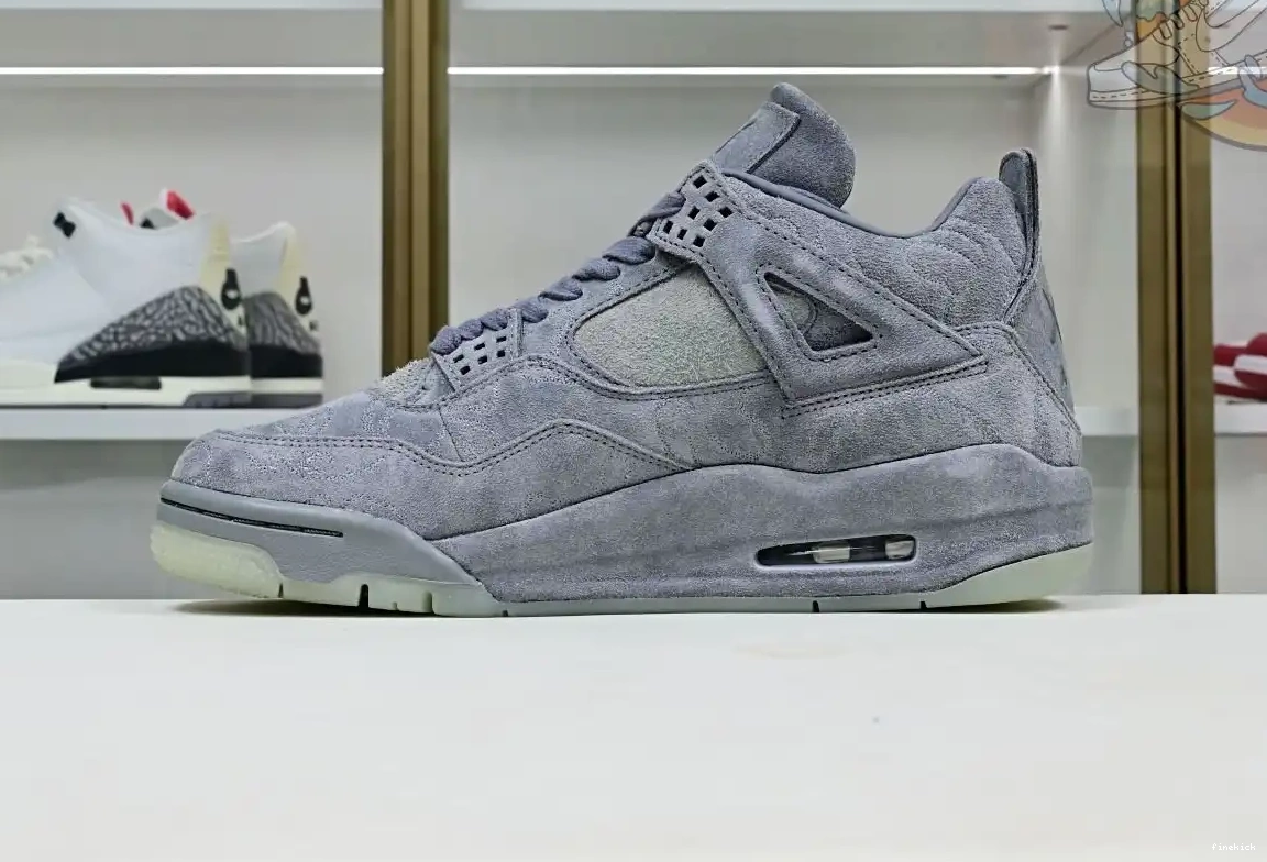 kaws Air 4 retro Jordan Jordan 0520